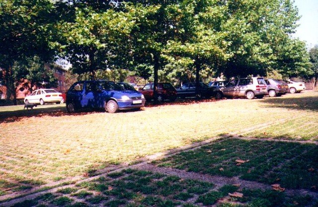 carparkwithbaymarkers.jpg