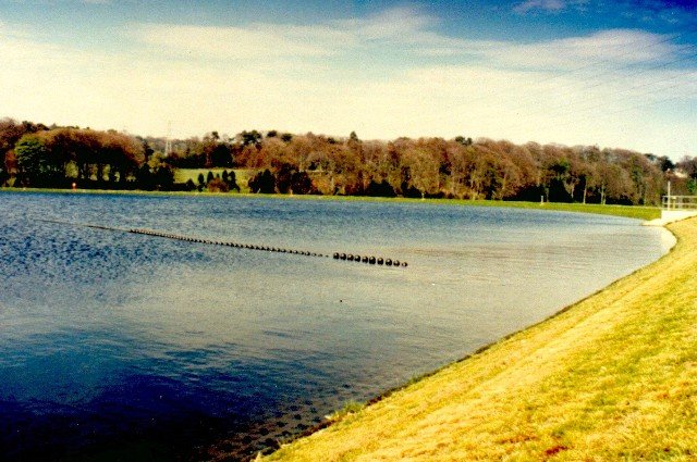 reservoirwithgravelfillbelowwaterline.jpg